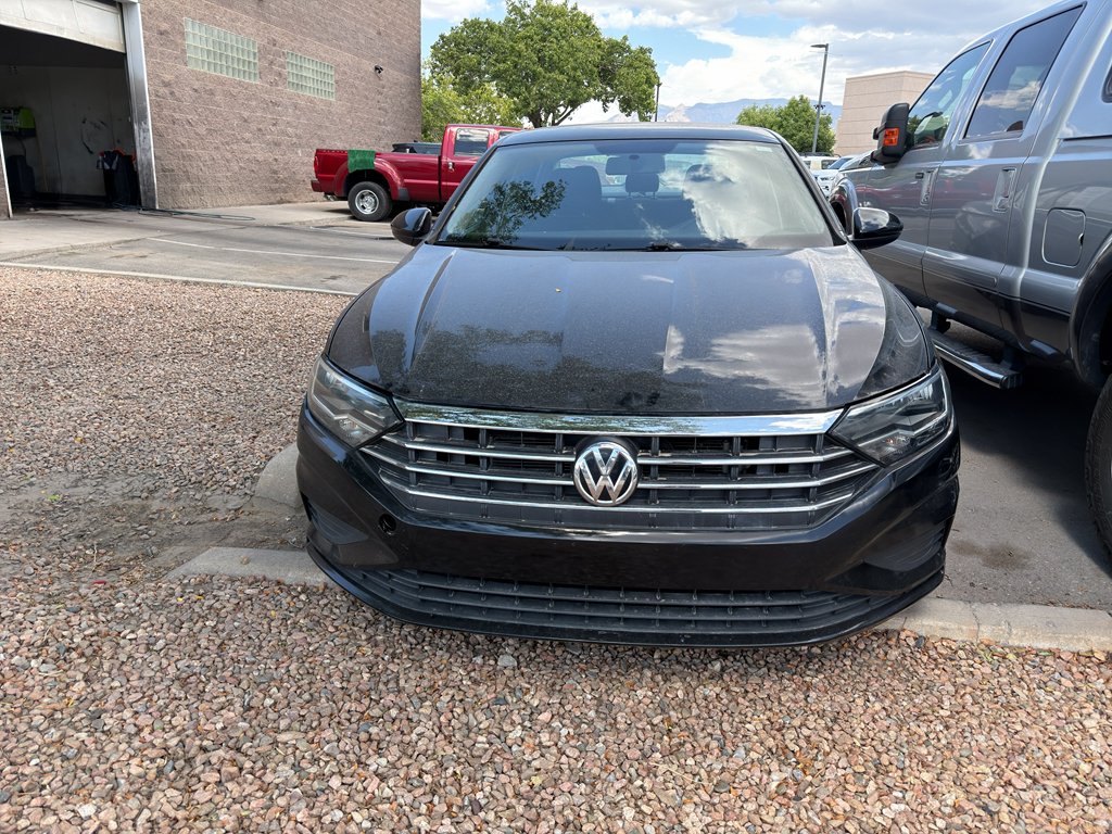 Used 2021 Black Uni Volkswagen SE image 2