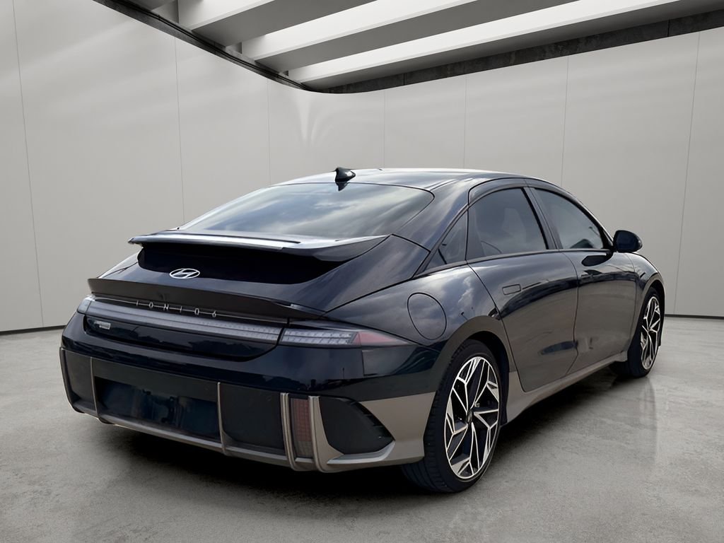 Used 2023 Onyx Black Hyundai SEL image 5