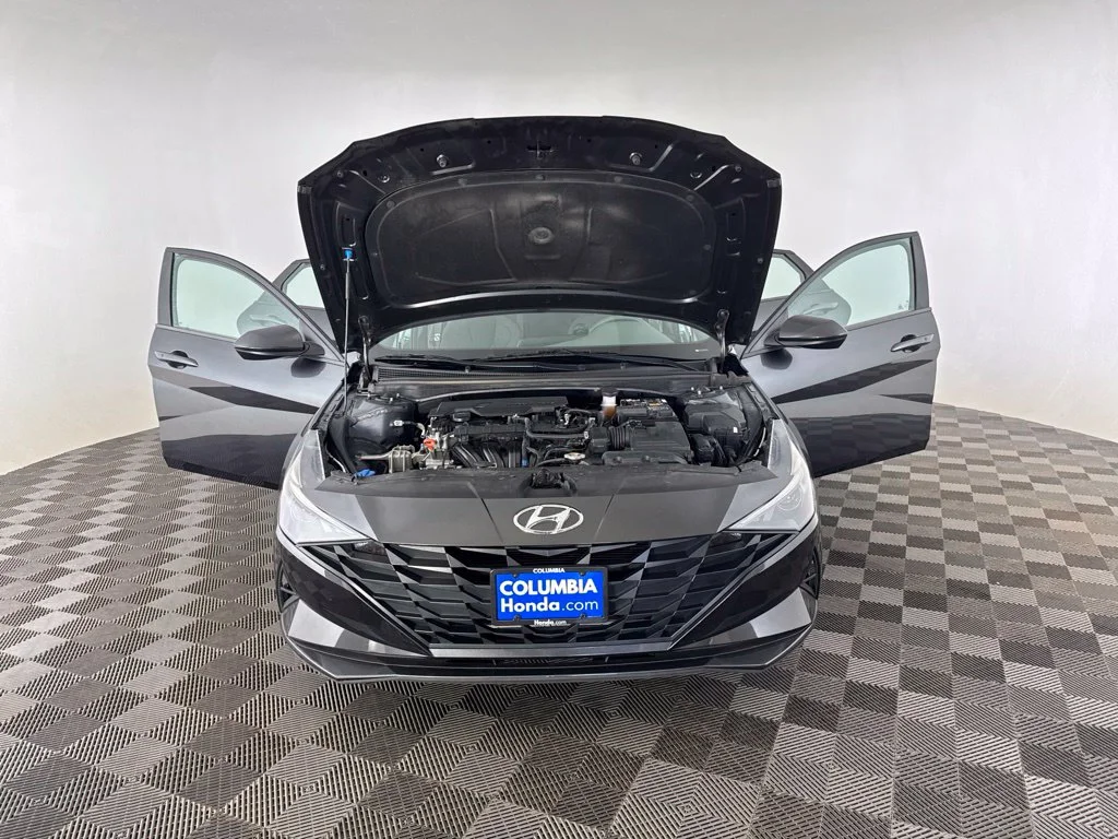 Used 2022 Gray Hyundai SEL image 12