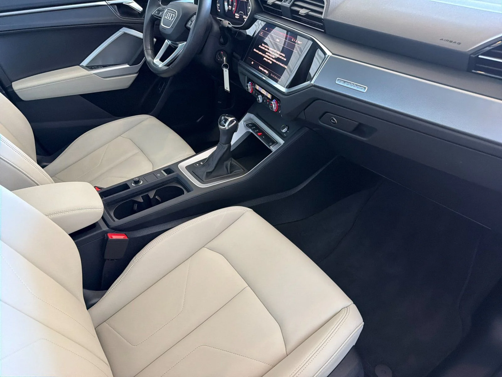 Used 2024  Audi Premium image 16