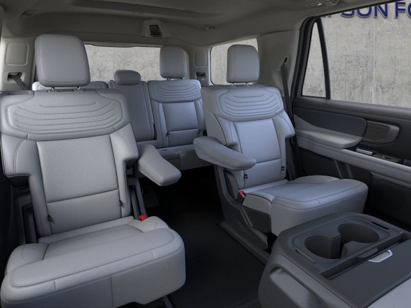 2025 Ford Expedition Platinum - Photo 11