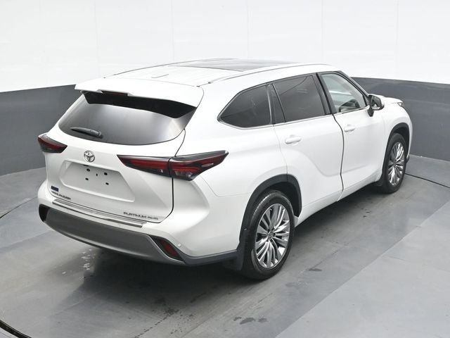Used 2024 Beige Toyota Platinum image 17