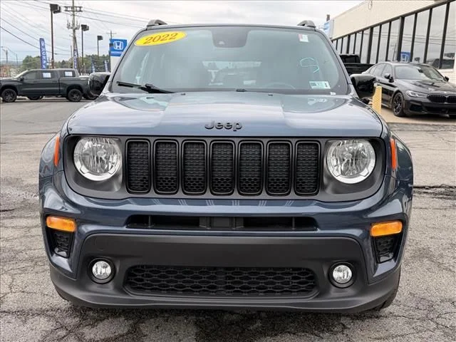 Used 2022 Blue Jeep Altitude image 10