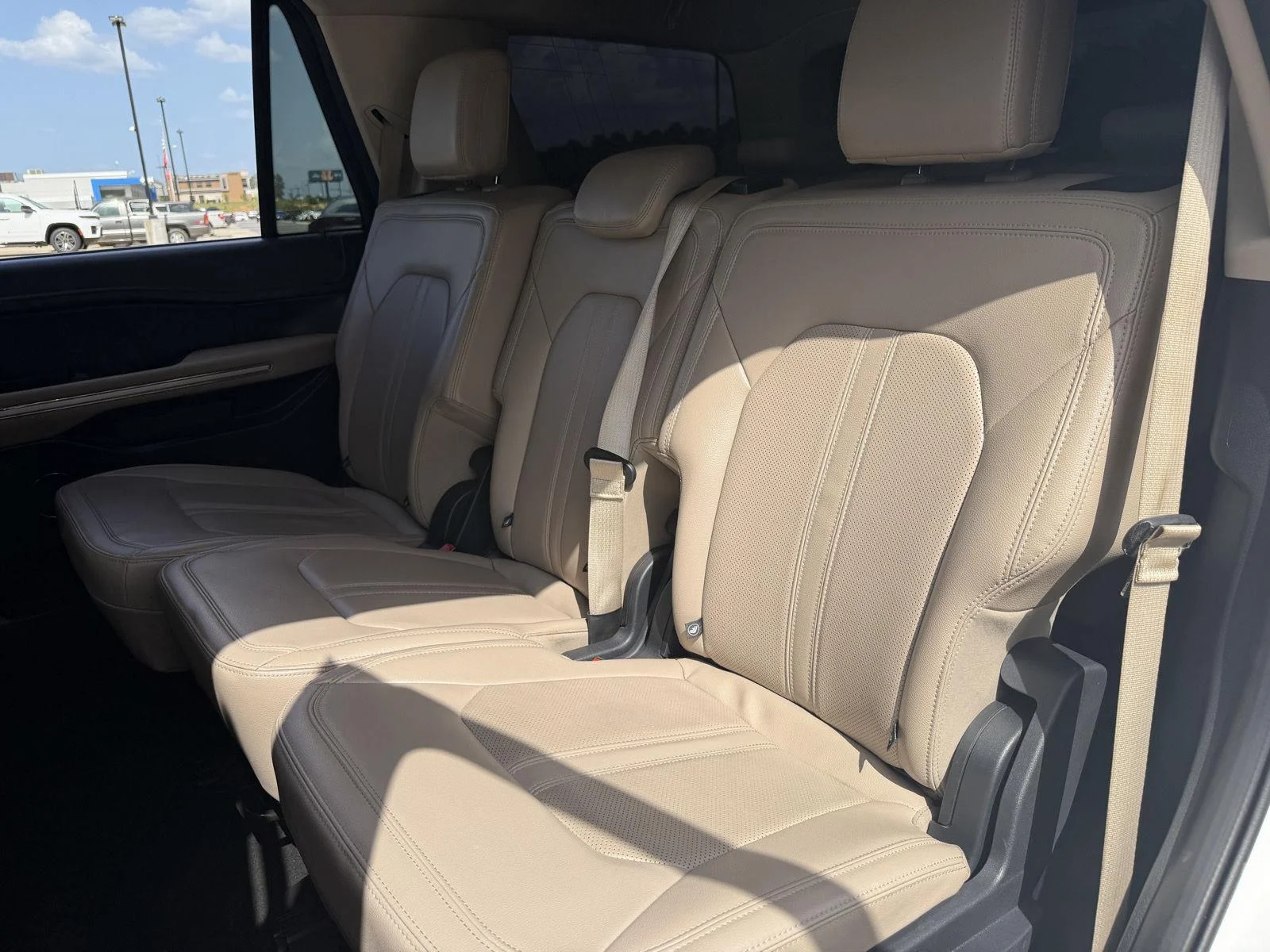 Used 2024 Oxford White Ford Limited image 17