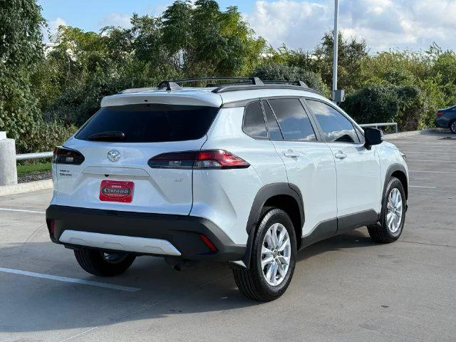 Certified Used 2026 PLATINUM WHITE PEARL MC. Toyota LE image 31