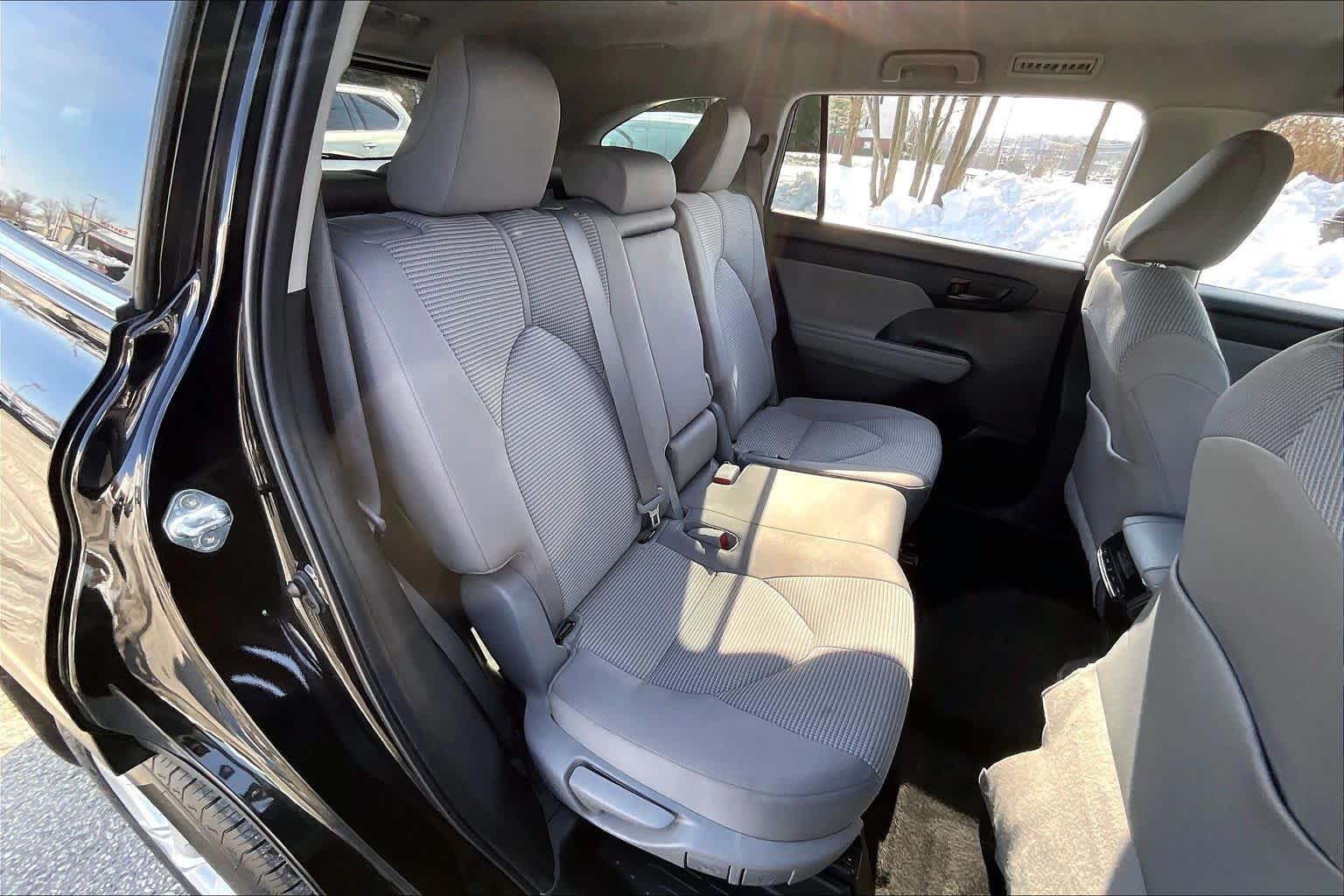Used 2022 Midnight Black Metallic Toyota LE image 18