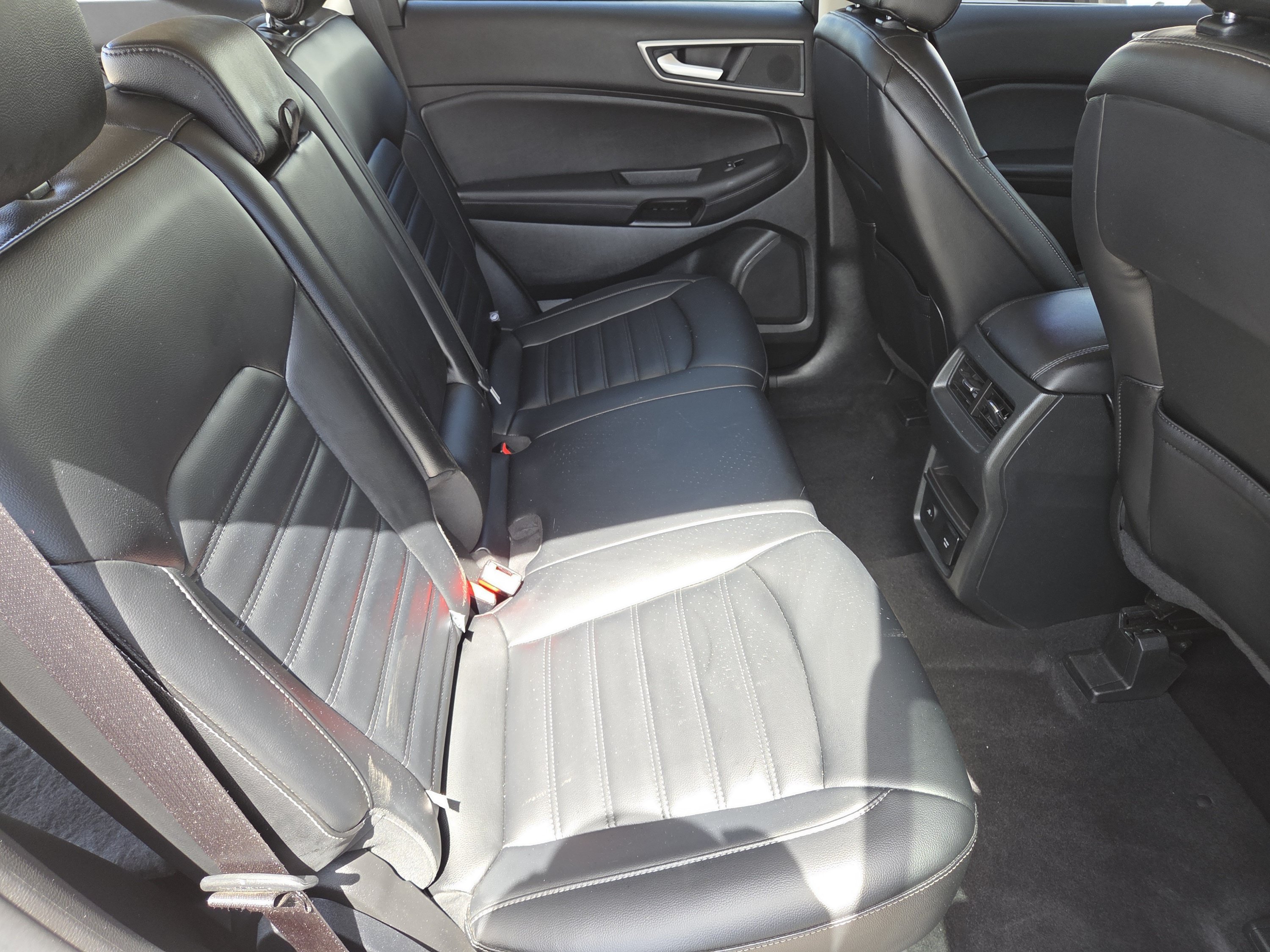 Used 2024 Silver Metallic Ford SEL image 28