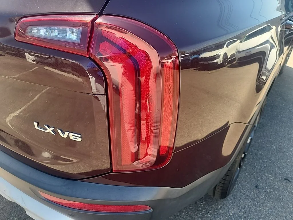 Used 2020 Purple Kia LX image 13