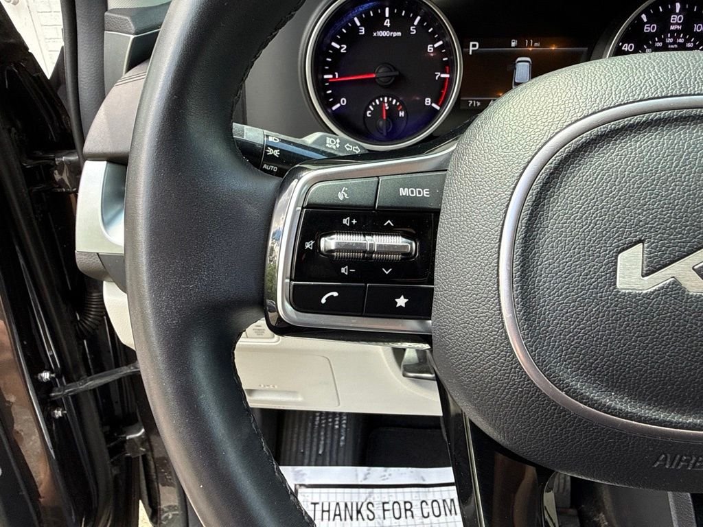 Certified Used 2024 Gray Kia LX image 28