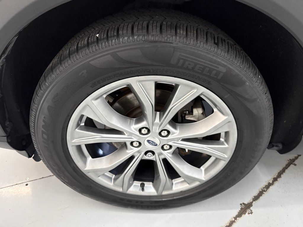 Used 2022 Gray Metallic Ford XLT image 10