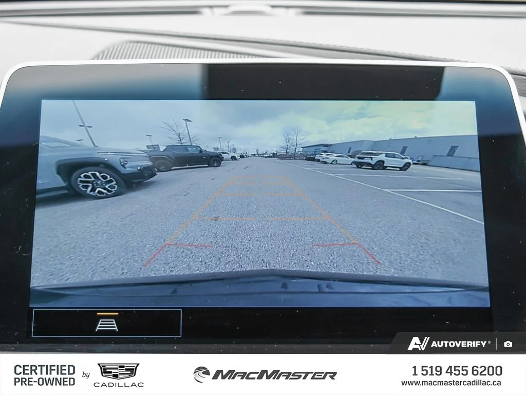 Certified Used 2022  Cadillac Premium Luxury image 30