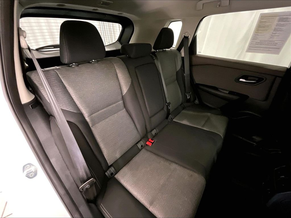 Used 2023 White Nissan SV image 16