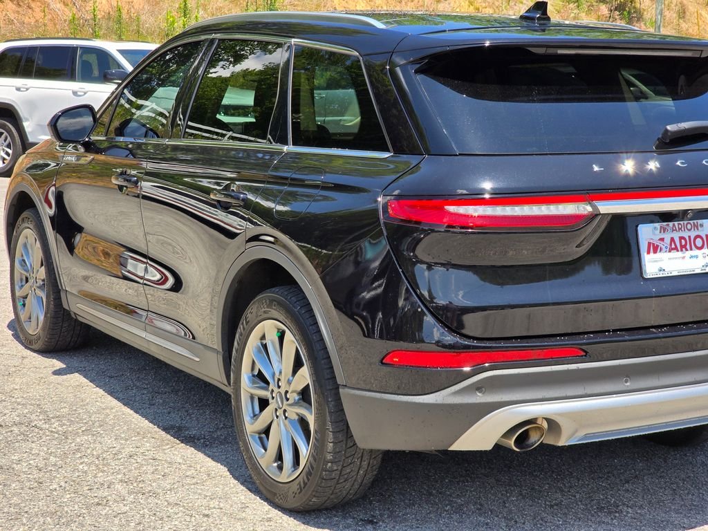 Used 2022 Black Metallic Lincoln Standard image 46