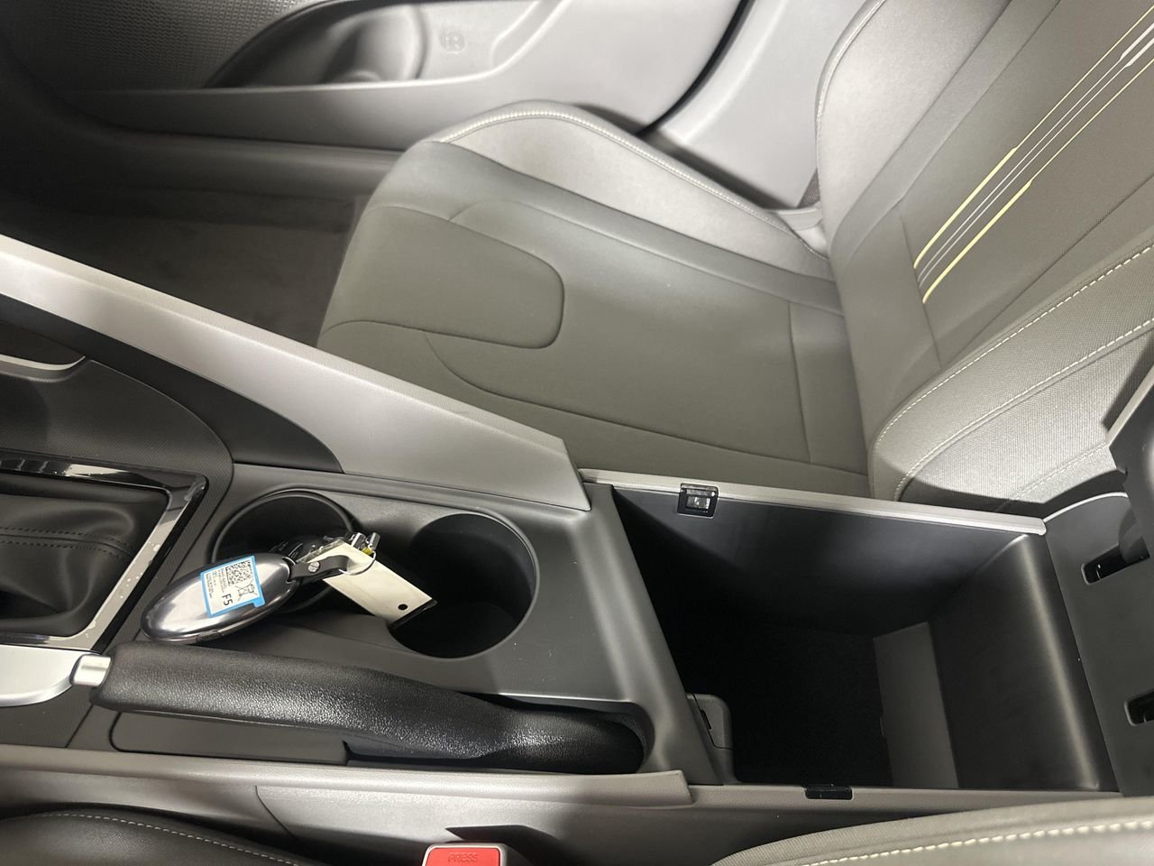 New 2026 Serenity White Hyundai SEL Sport image 19