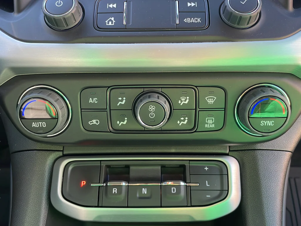 Used 2023 Blue GMC SLT image 21