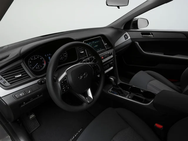 Used 2018 Gray Hyundai Sport image 42