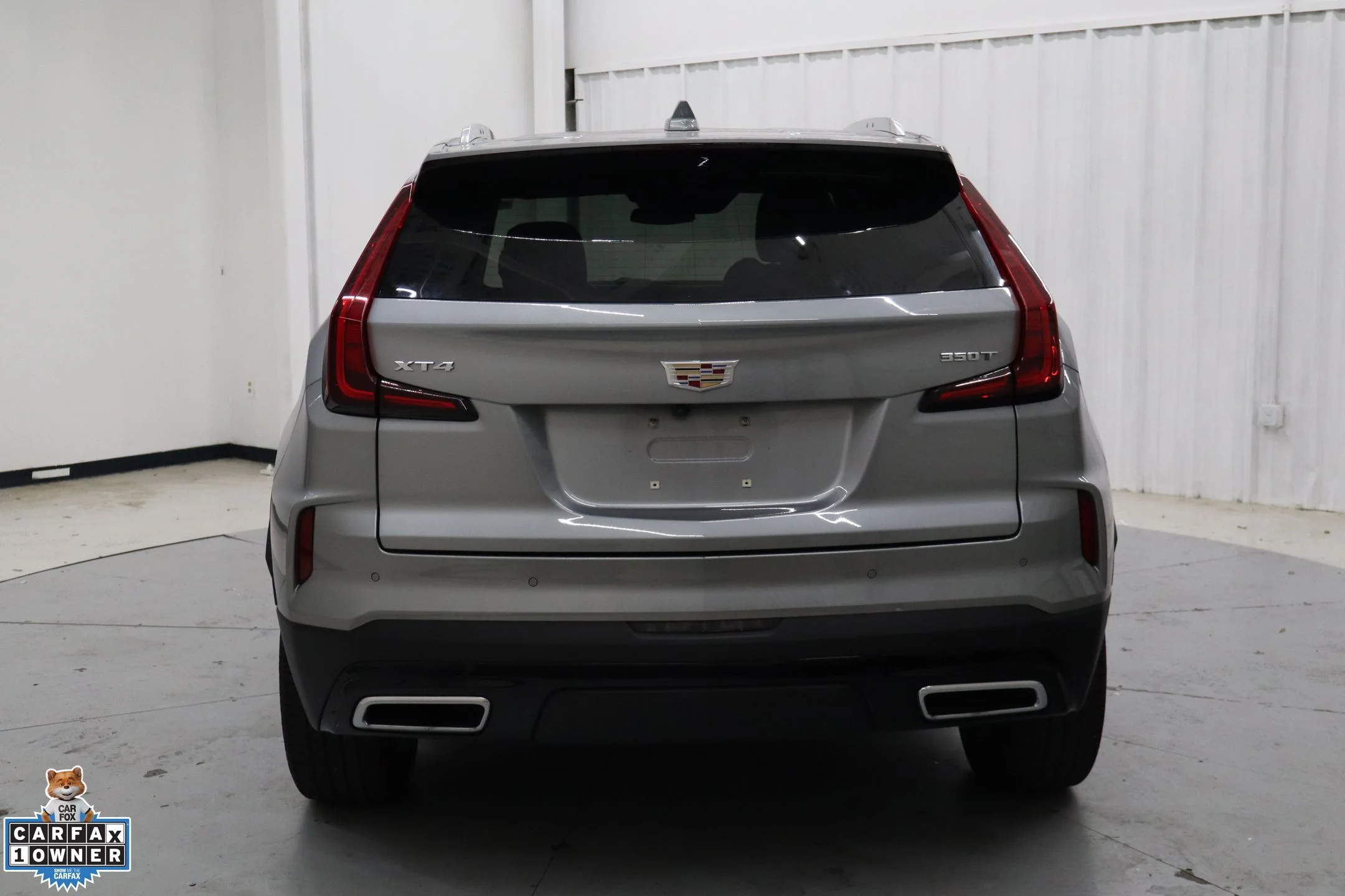 Used 2025 Silver Cadillac Premium Luxury image 4