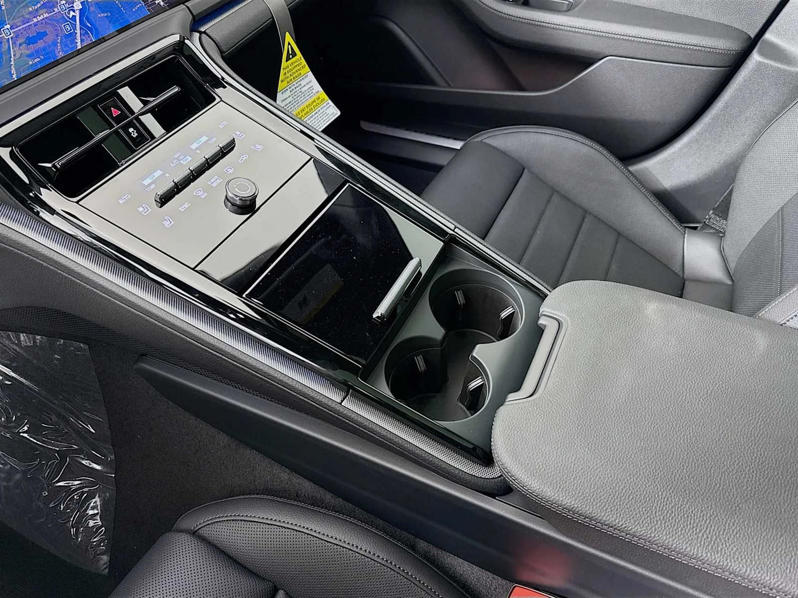 2026 Porsche Panamera 4 E-Hybrid - Photo 21