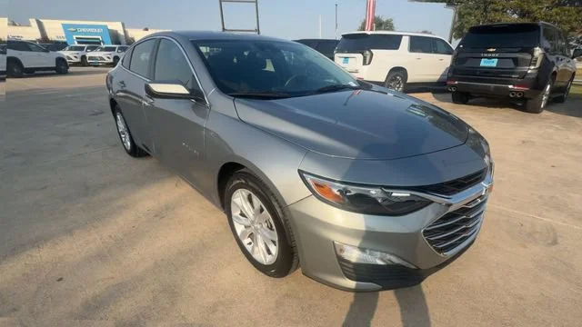 Used 2024 Chevrolet Malibu 1LT with VIN 1G1ZD5ST8RF153583 for sale in Seguin, TX