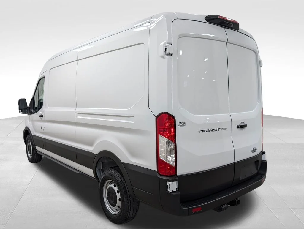 2025 Ford Transit Van Base - Photo 9