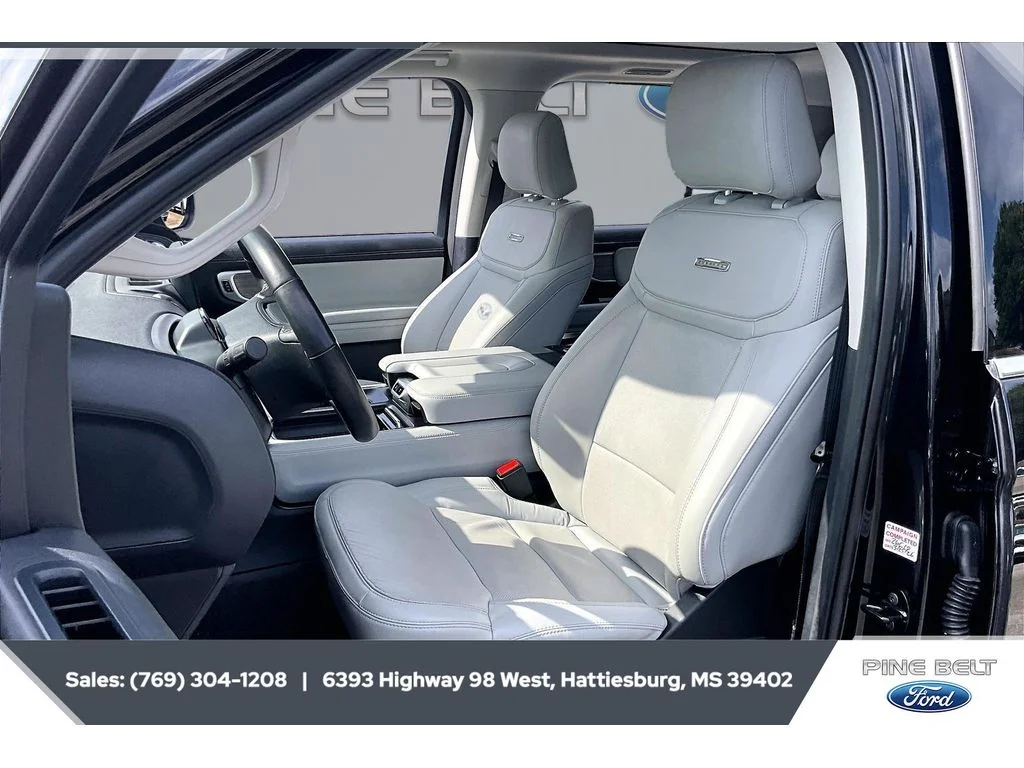 Used 2025 Agate Black Metallic Ford Platinum image 18