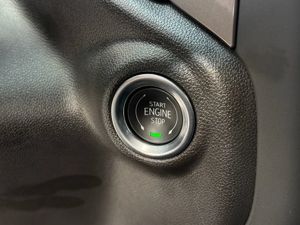 Used 2026 Black Chevrolet Custom image 28