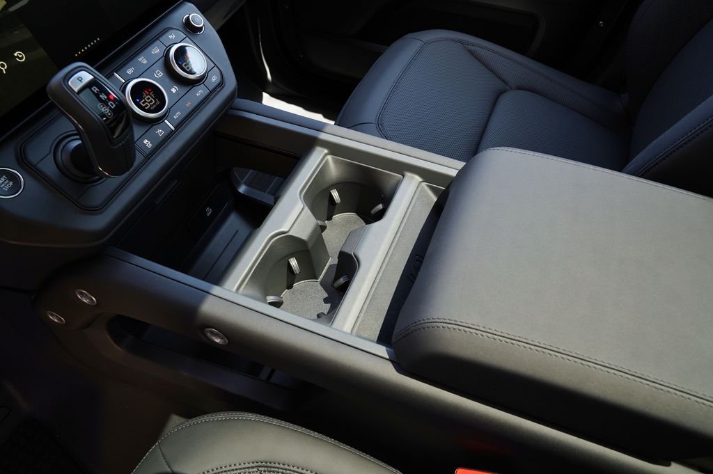 New 2026 Woolstone Green Land Rover S image 27