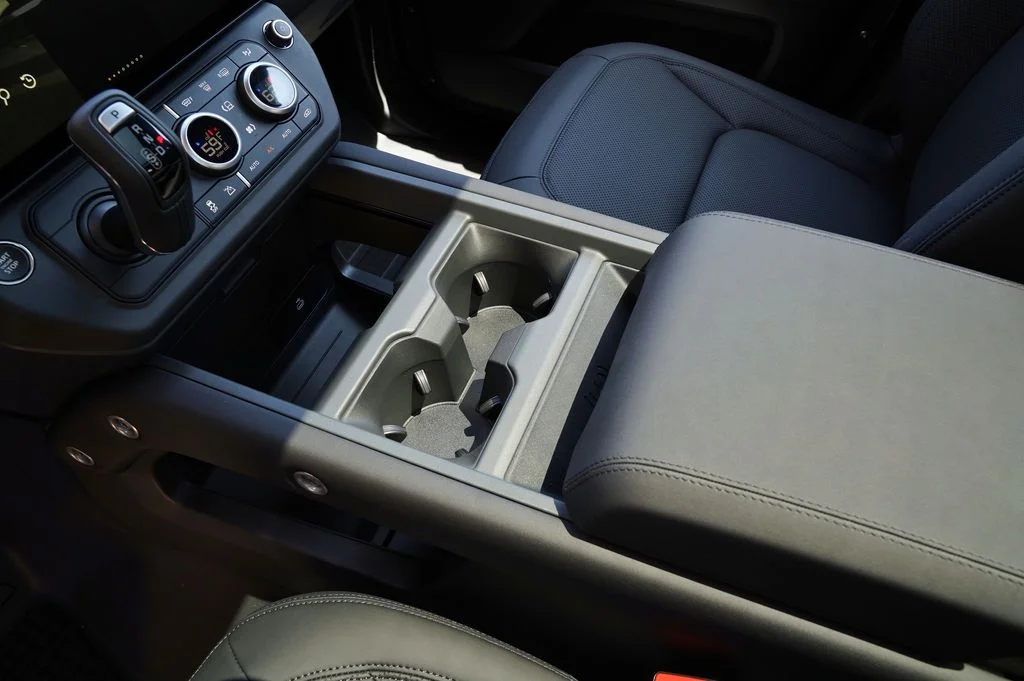 New 2026 Woolstone Green Land Rover S image 28