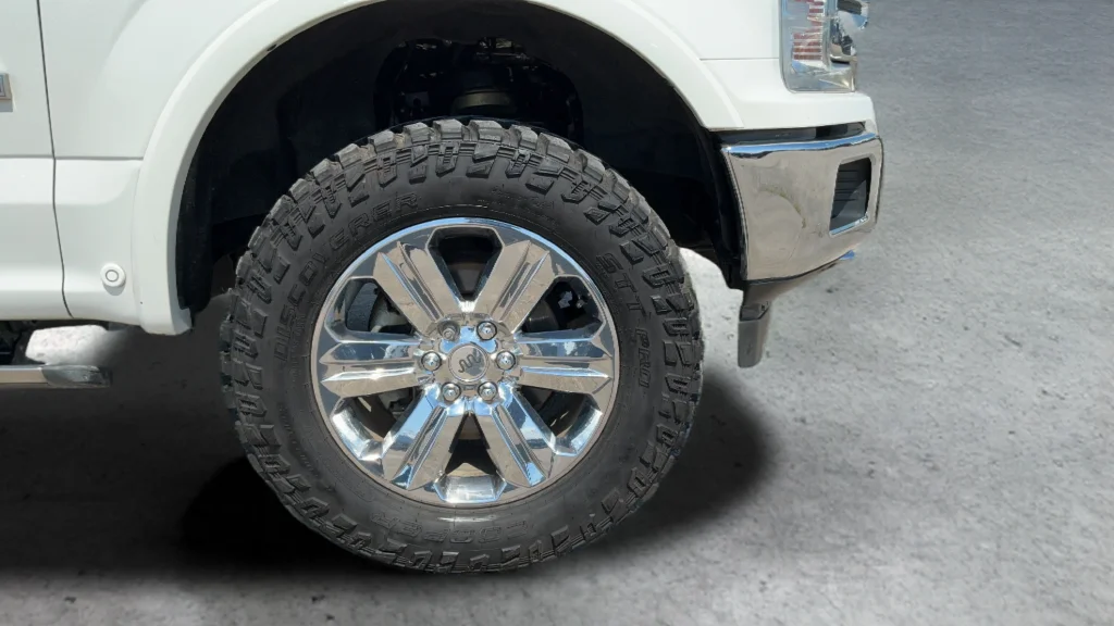 Used 2020 White Ford King Ranch image 24