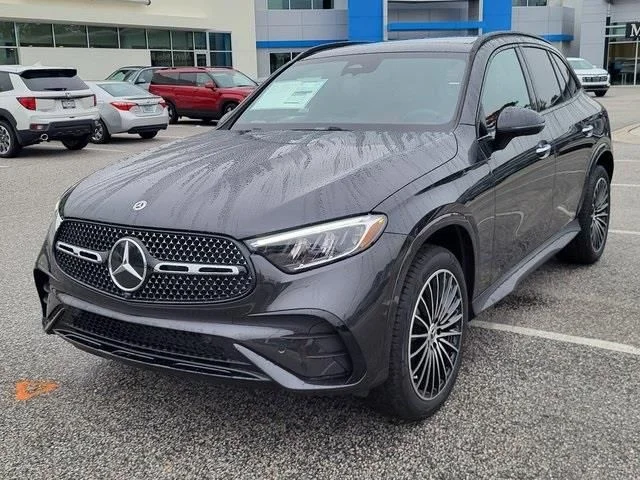 Used 2026 Gray Mercedes-Benz GLC 300 image 7