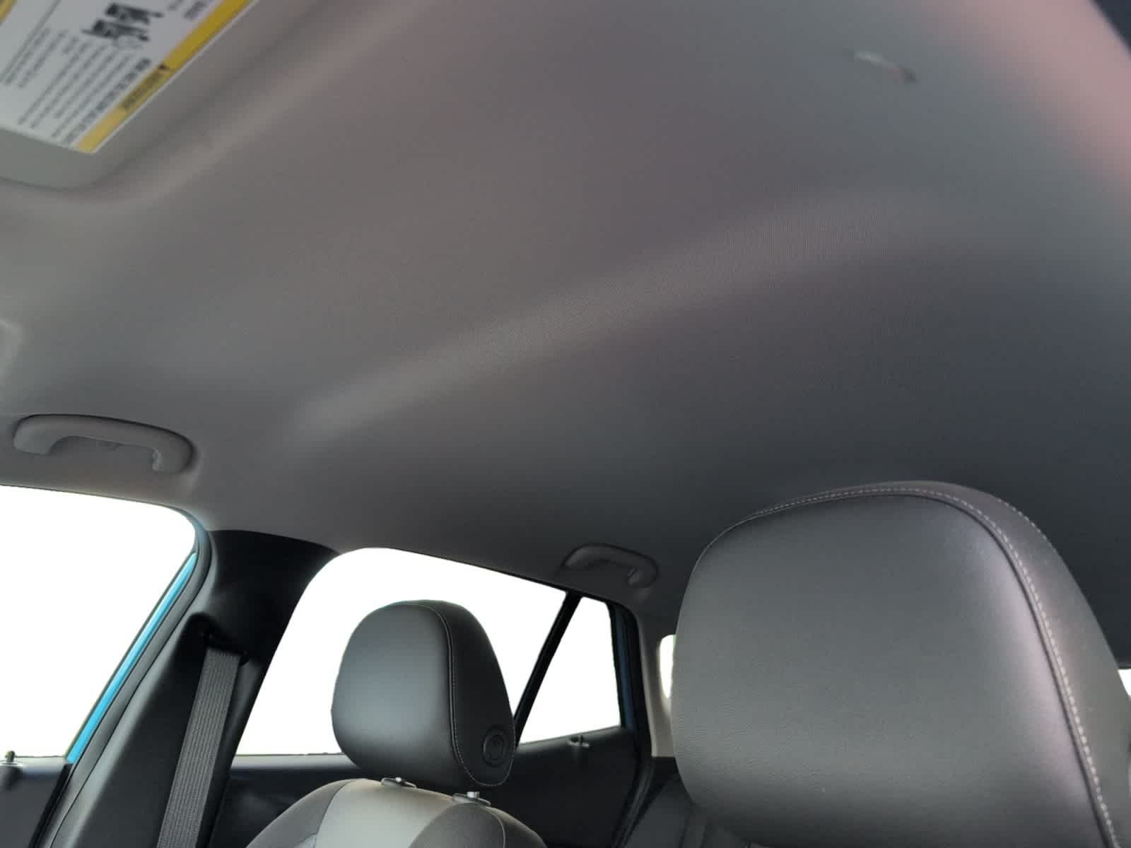 Used 2025 Marina Blue Metallic Chevrolet LT image 12
