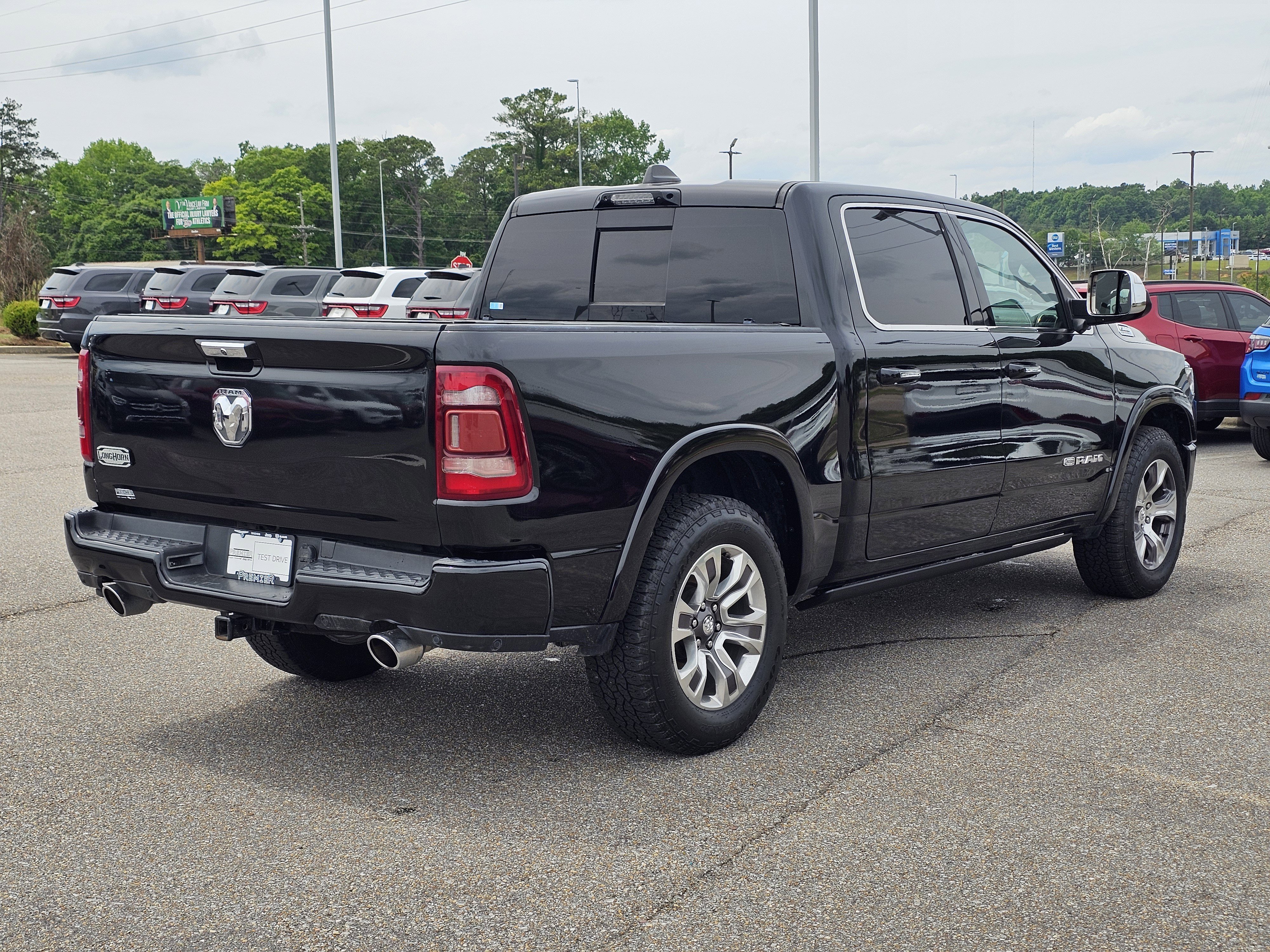 Used 2022 Diamond Black Crystal Pearlcoat Ram Longhorn image 9