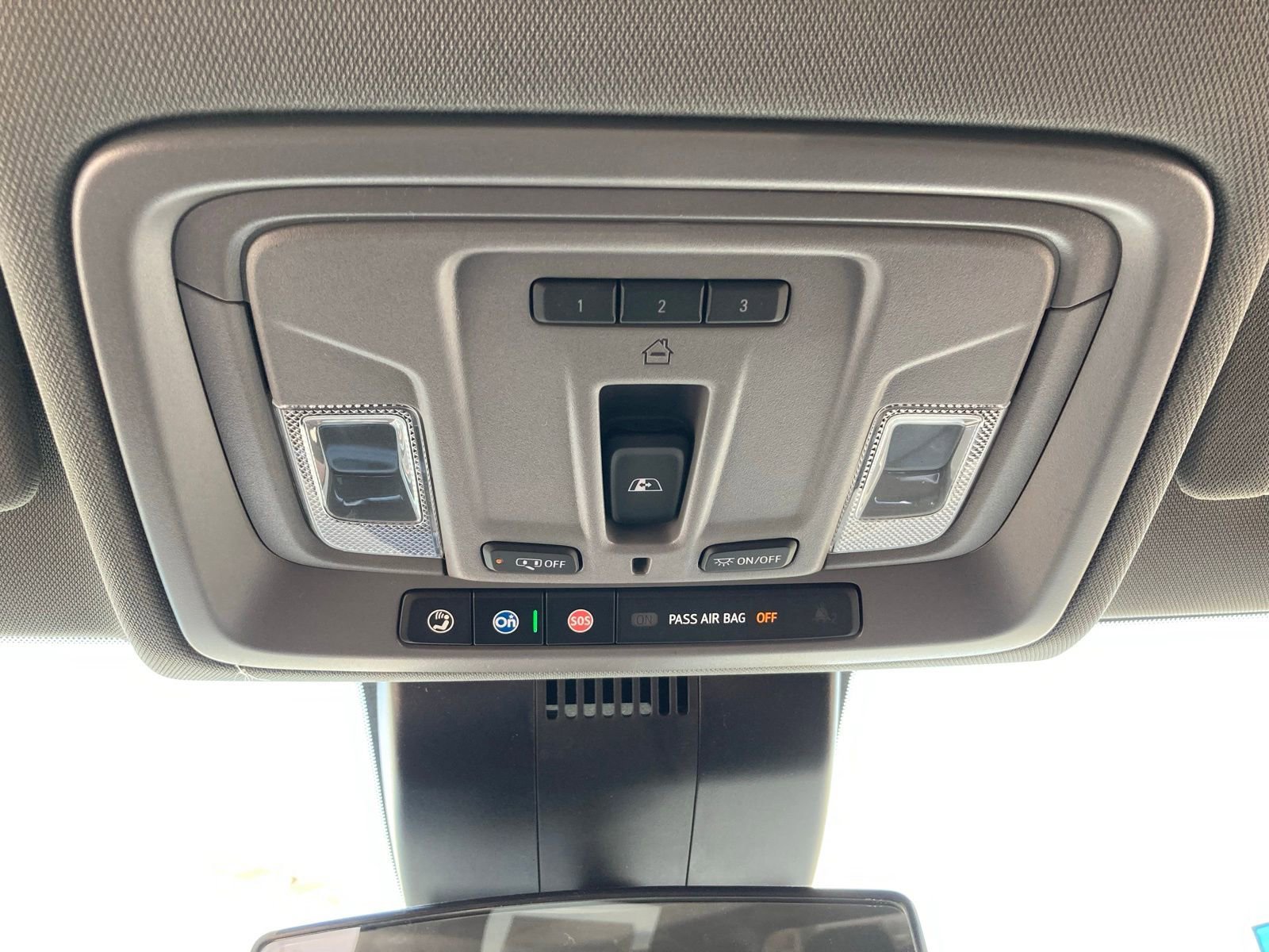 2025 Chevrolet Silverado 1500 LT - Photo 22