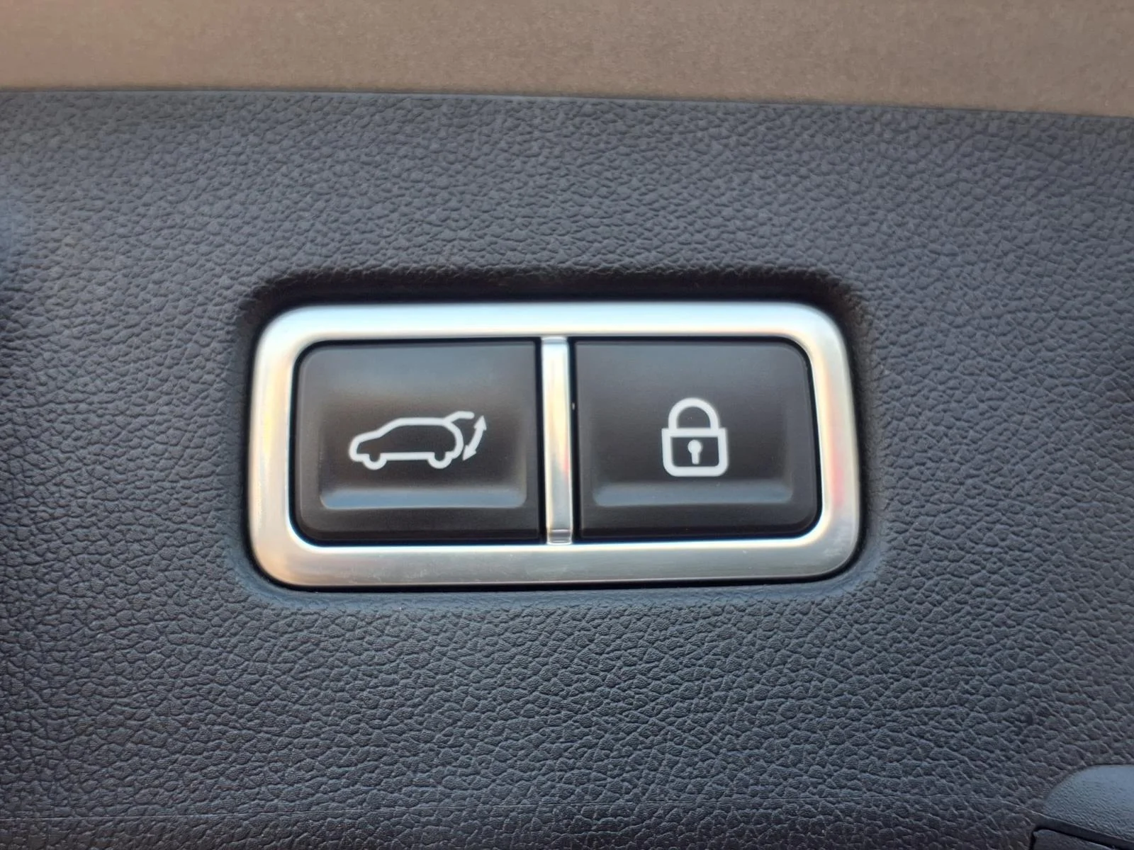 Used 2023 Wolf Gray Kia SX image 25