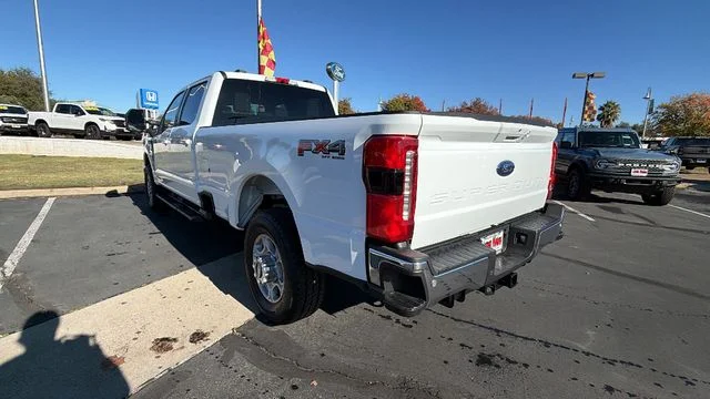 2026 Ford F-250 Super Duty XLT - Photo 6