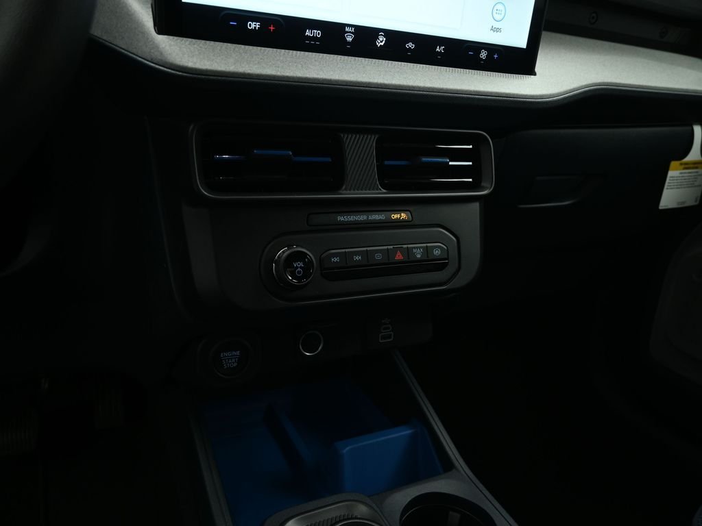 New 2026 Oxford White Ford XLT image 15