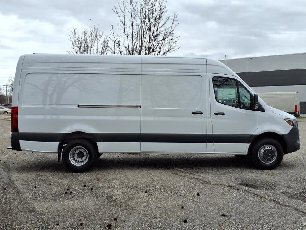 2025 Mercedes-Benz Sprinter Cargo Van Base - Photo 30