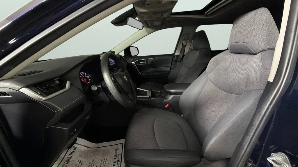 Used 2019 Blue Toyota XLE image 17