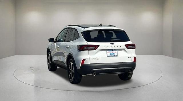2025 Ford Escape ST-Line Select - Photo 29