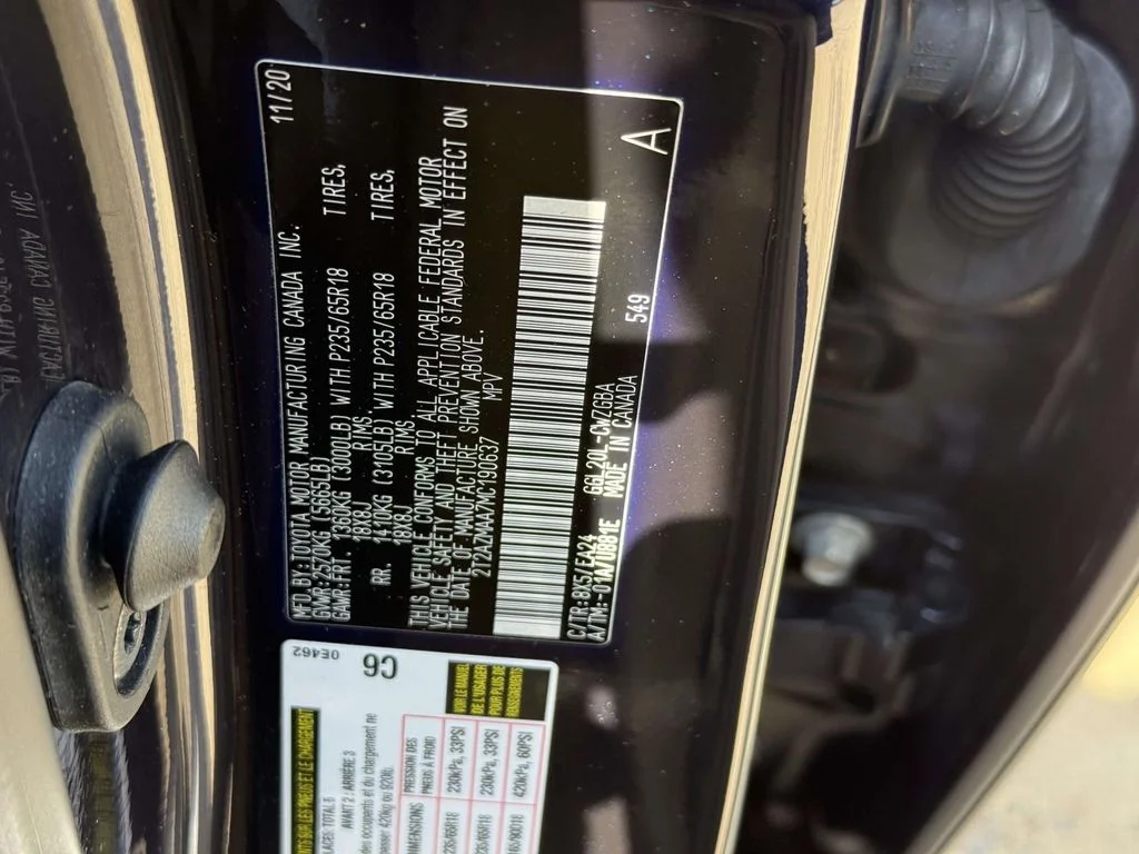 Used 2021  Lexus 350 image 35