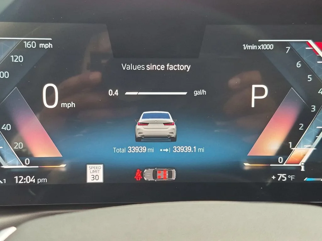 Used 2023 White BMW 330i image 19