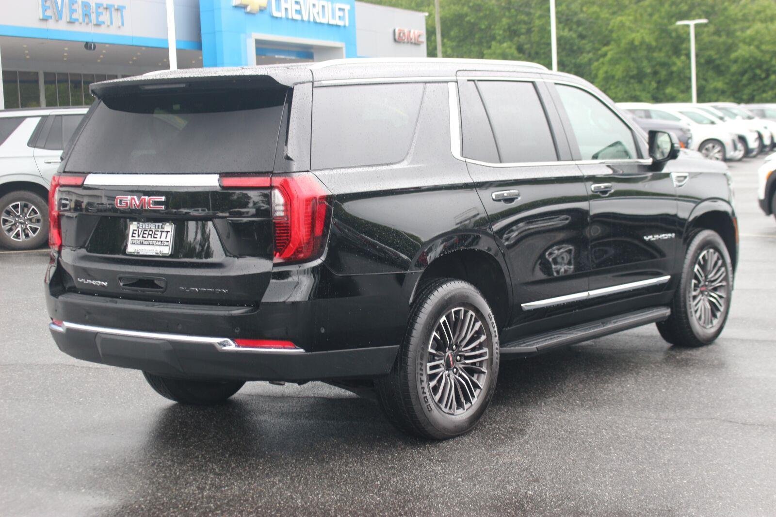 Used 2026 Onyx Black GMC Elevation image 7