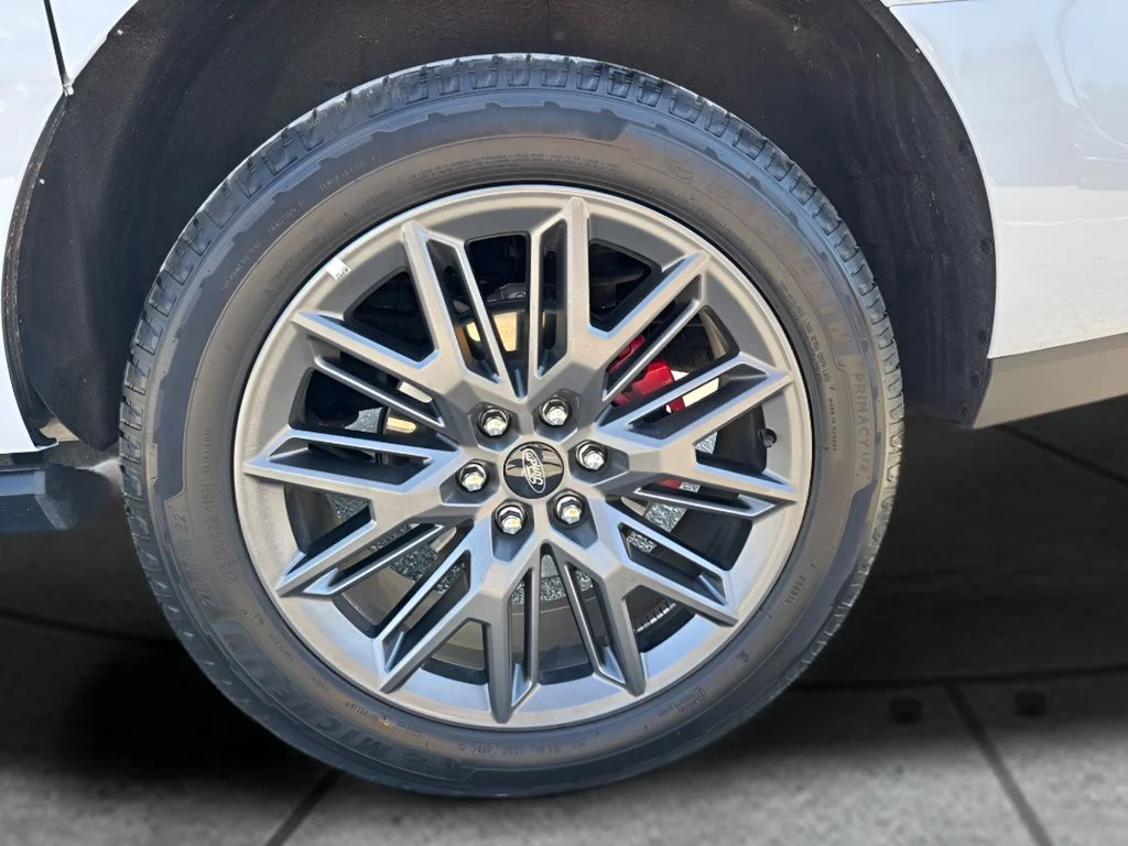 Used 2025 Silver Ford Platinum image 40