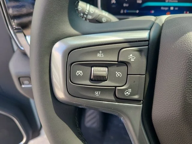 New 2026 Summit White Chevrolet LT image 25