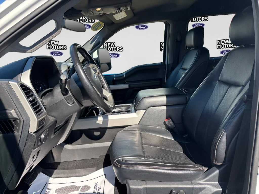 Used 2020 White Metallic Ford Lariat image 10