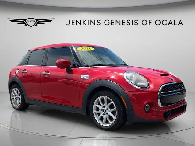 Used 2020 Red MINI Signature image 1