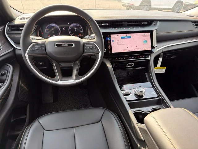 New 2026 White Jeep  image 11