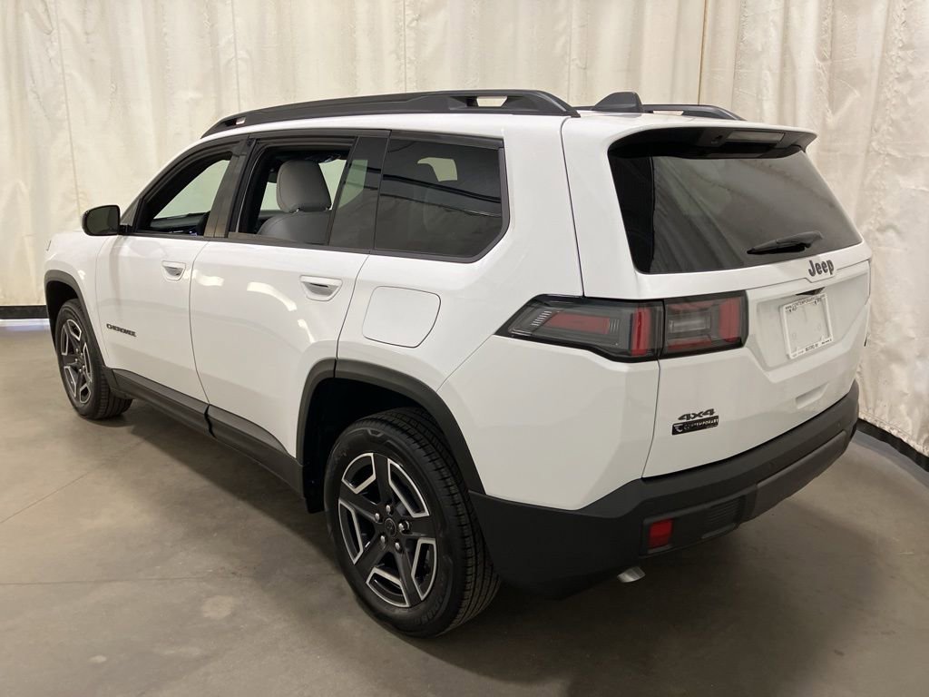 New 2026 Bright White Clear-Coat Exterior Paint Jeep Limited image 19