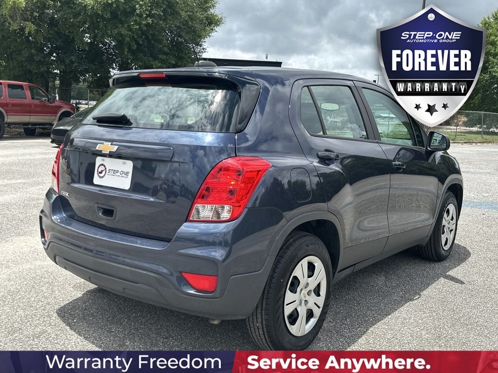 Used 2018 Blue Chevrolet LS image 7
