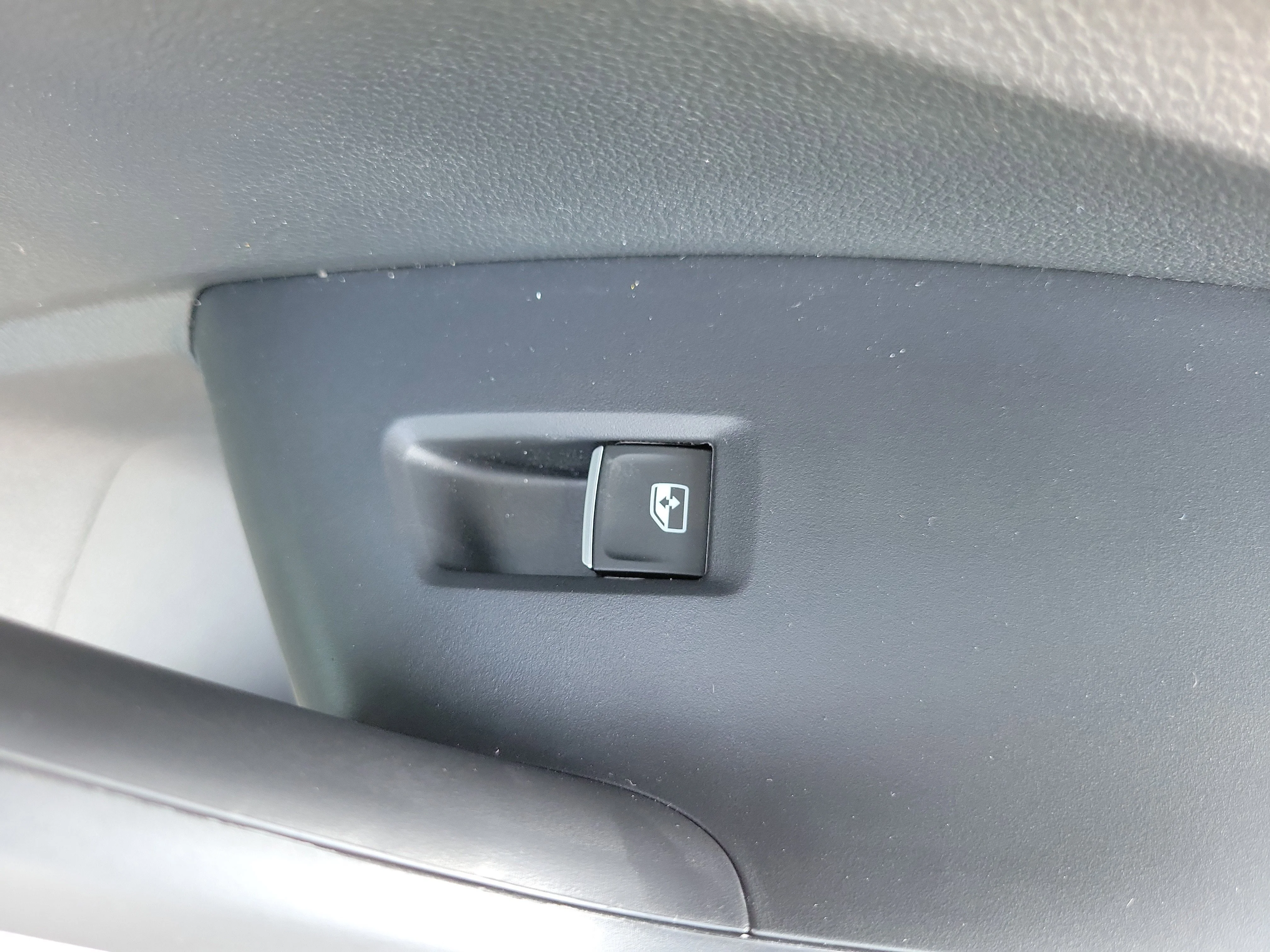 2026 Volkswagen Jetta SE - Photo 12